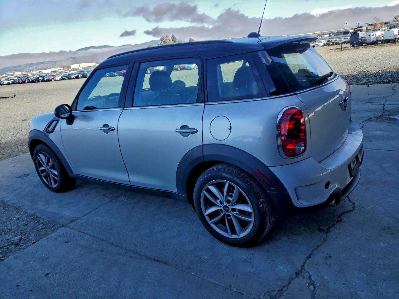 2012 MINI COOPER S COUNTRYMAN photo 4