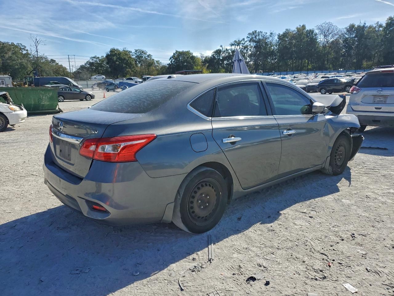 2017 NISSAN SENTRA S photo 5