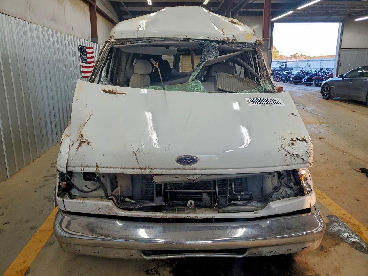 1999 FORD ECONOLINE E150 VAN photo 13