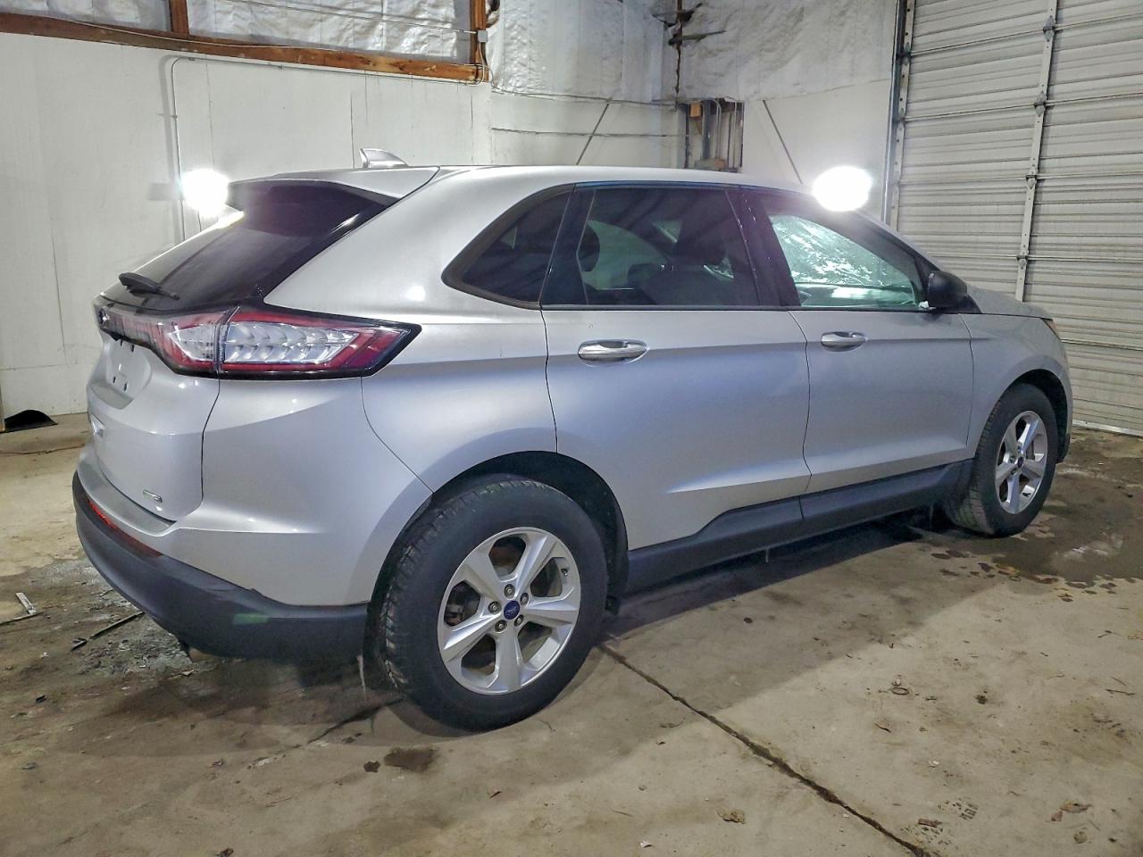 2016 FORD EDGE SE photo 3
