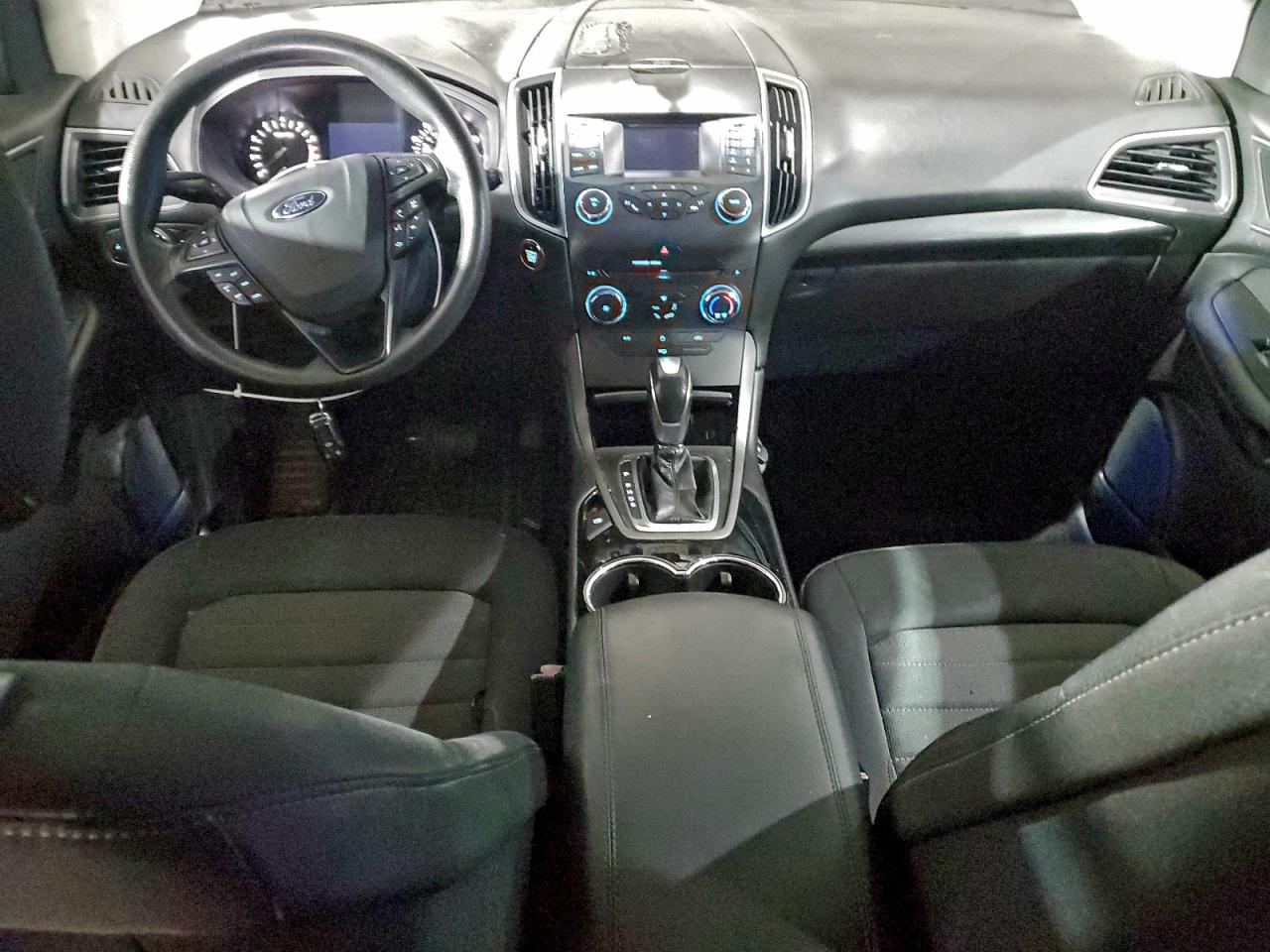 2016 FORD EDGE SE photo 8