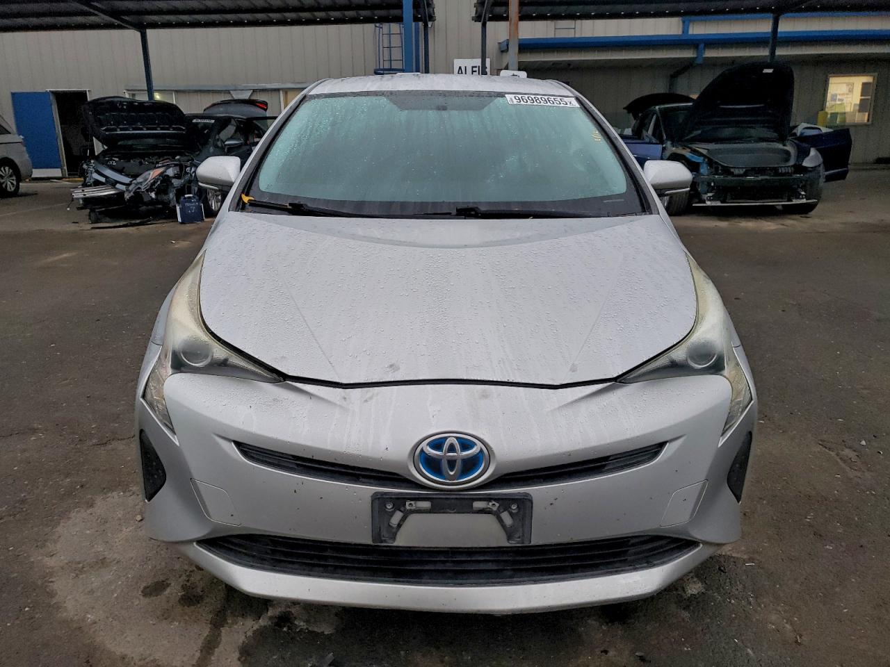 2016 TOYOTA PRIUS photo 13