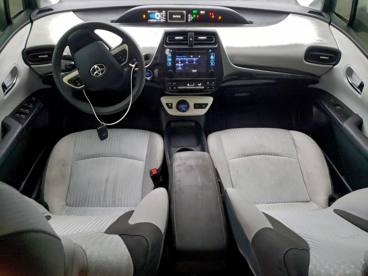 2016 TOYOTA PRIUS photo 22