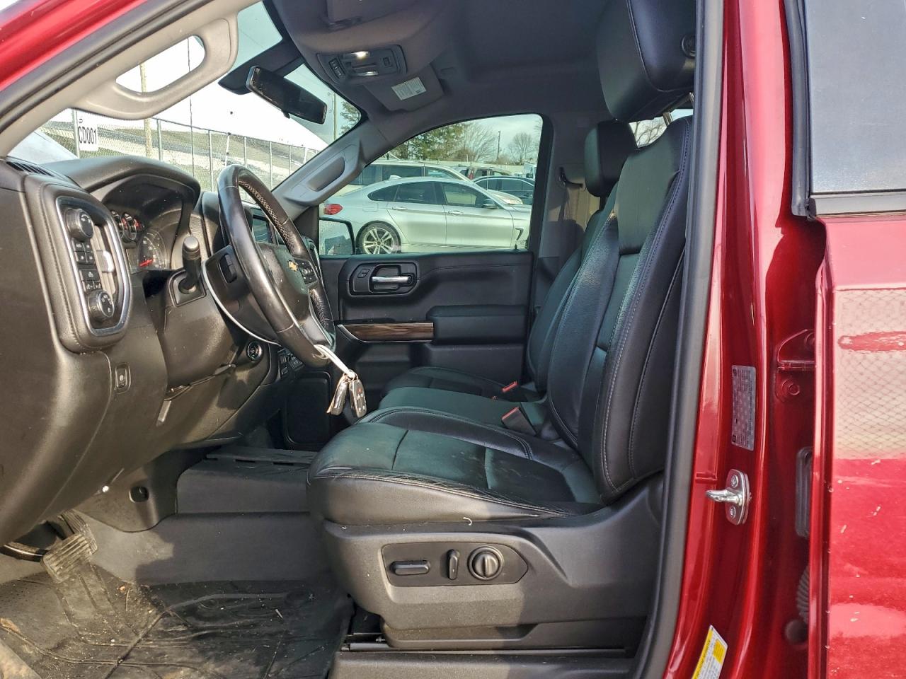 2019 CHEVROLET SILVERADO K1500 LT photo 7