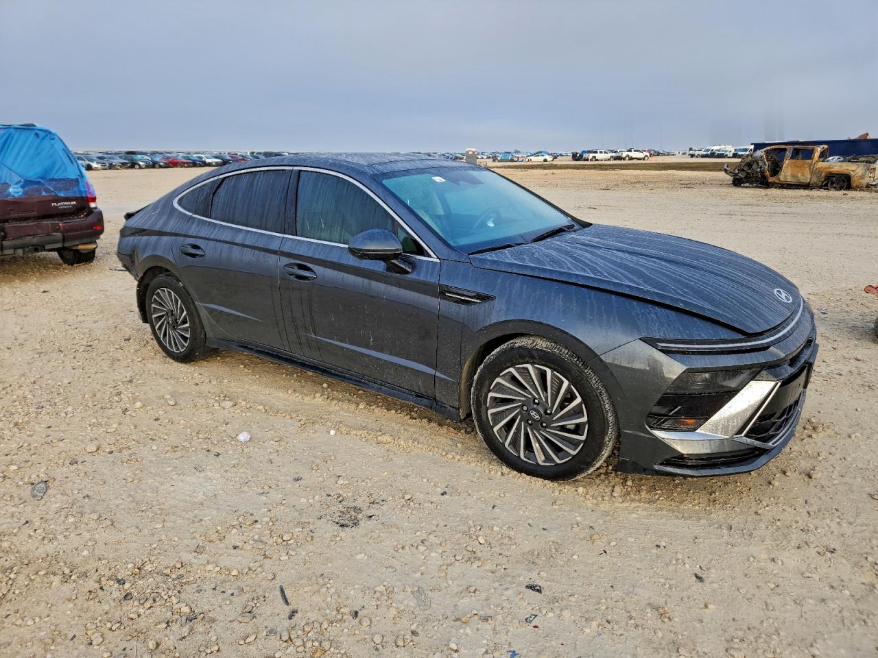 2024 HYUNDAI SONATA HYBRID photo 10
