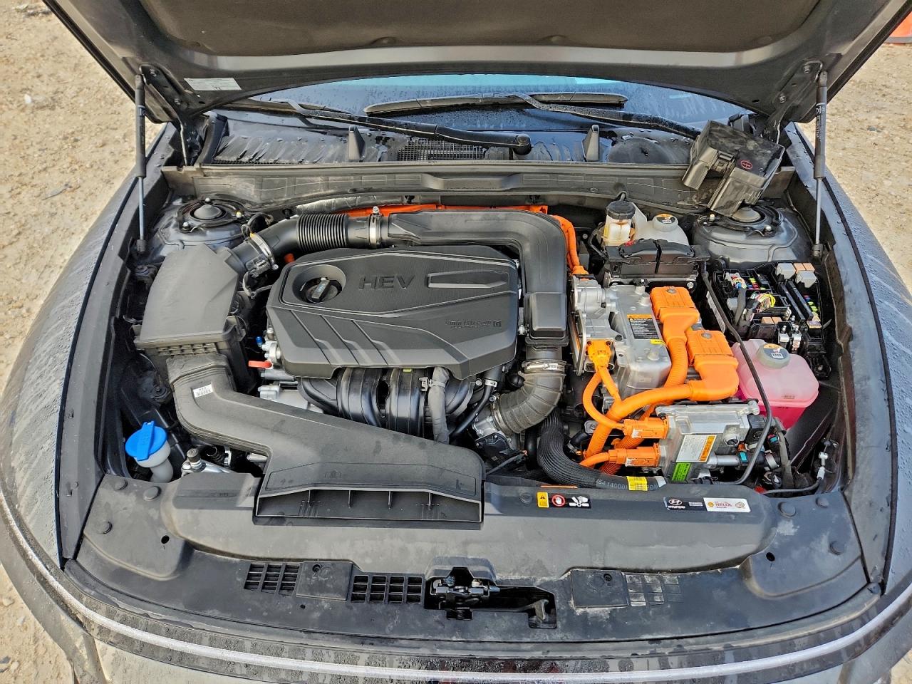 2024 HYUNDAI SONATA HYBRID photo 31