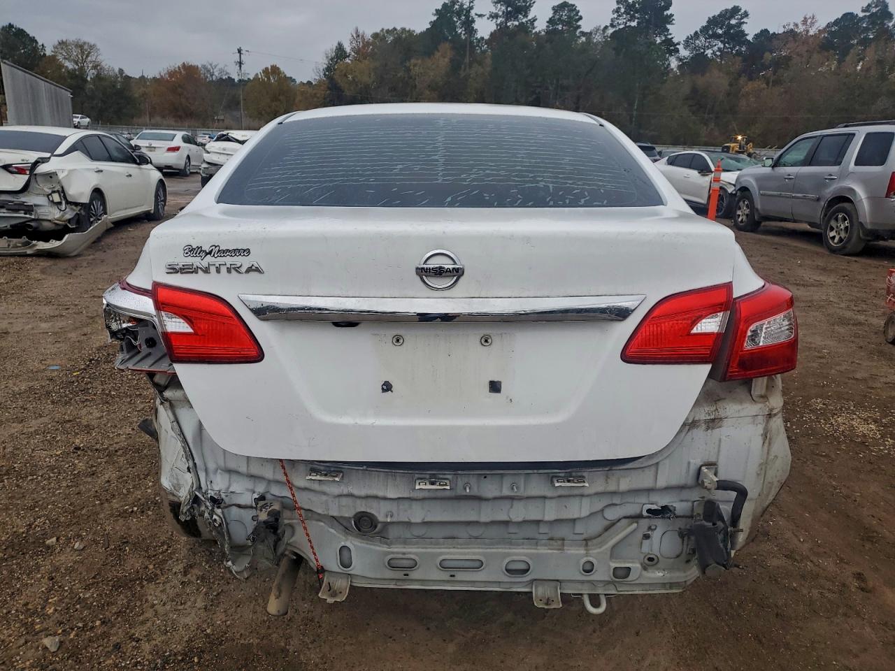 2018 NISSAN SENTRA S photo 11