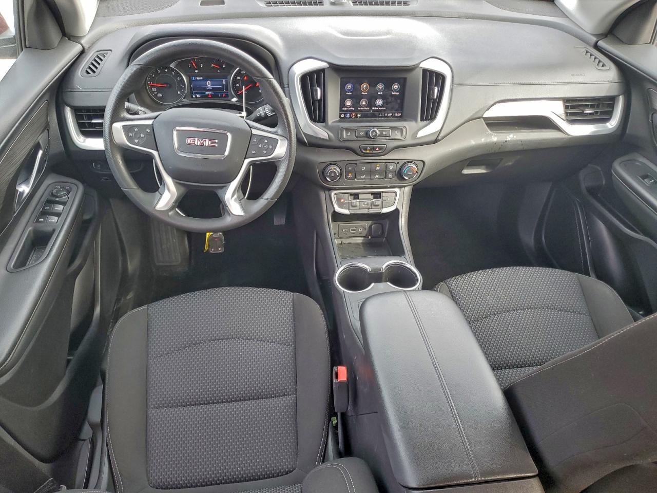 2024 GMC TERRAIN SLE photo 15