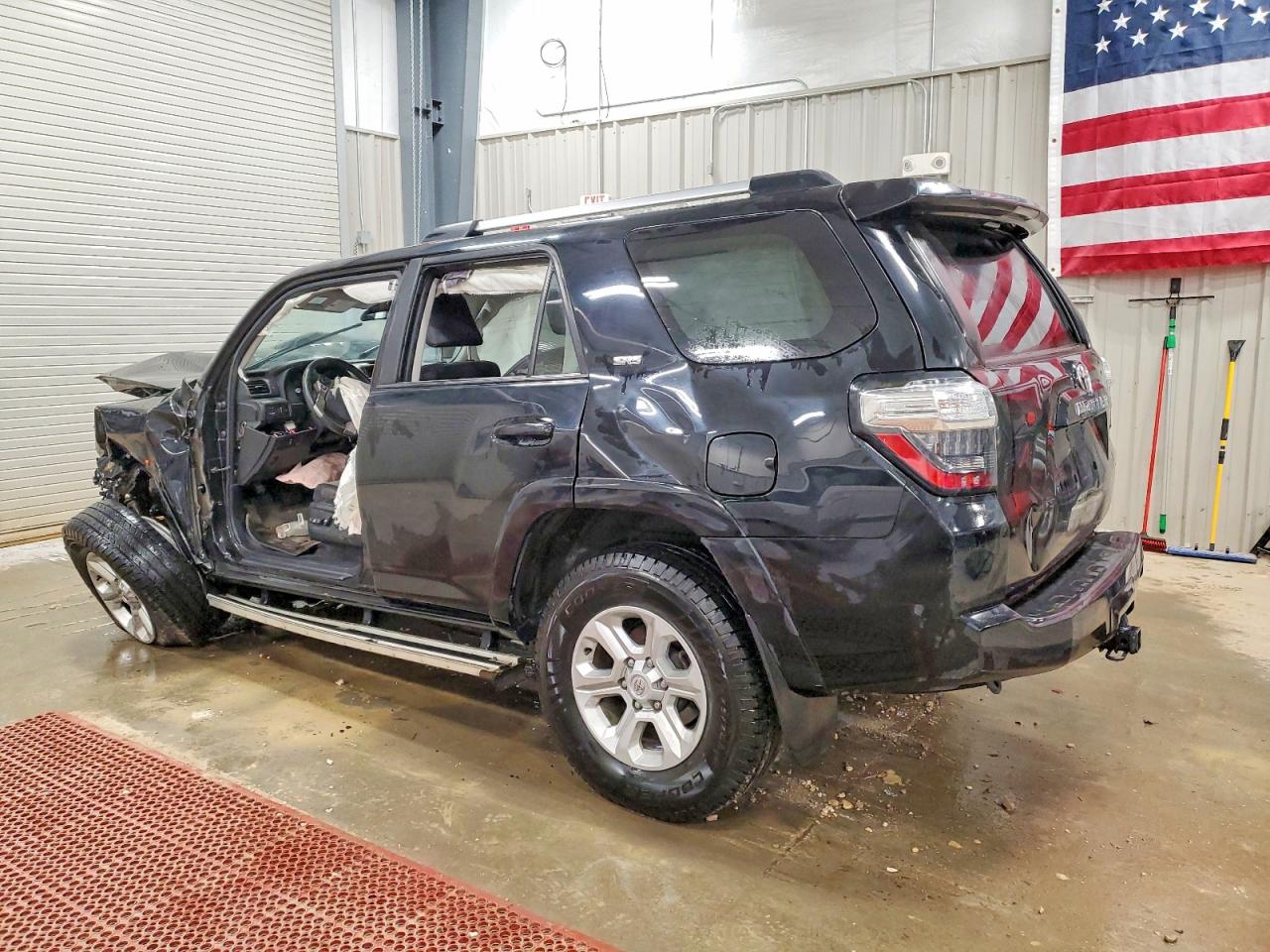 2022 TOYOTA 4RUNNER SR5 PREMIUM photo 2