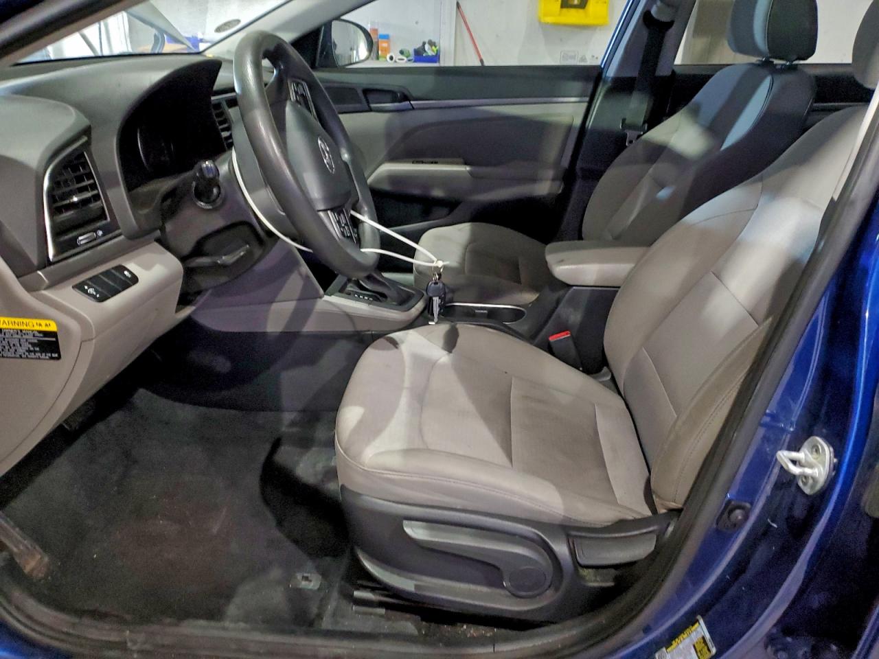 2017 HYUNDAI ELANTRA SE photo 19