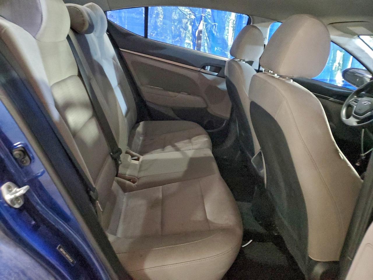 2017 HYUNDAI ELANTRA SE photo 28
