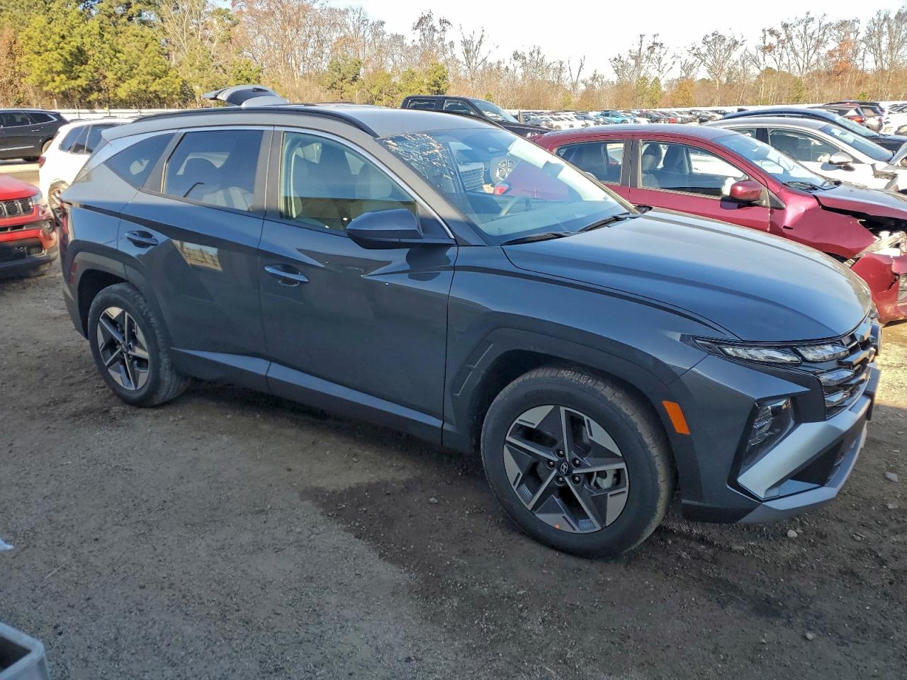 2026 HYUNDAI TUCSON SEL photo 7