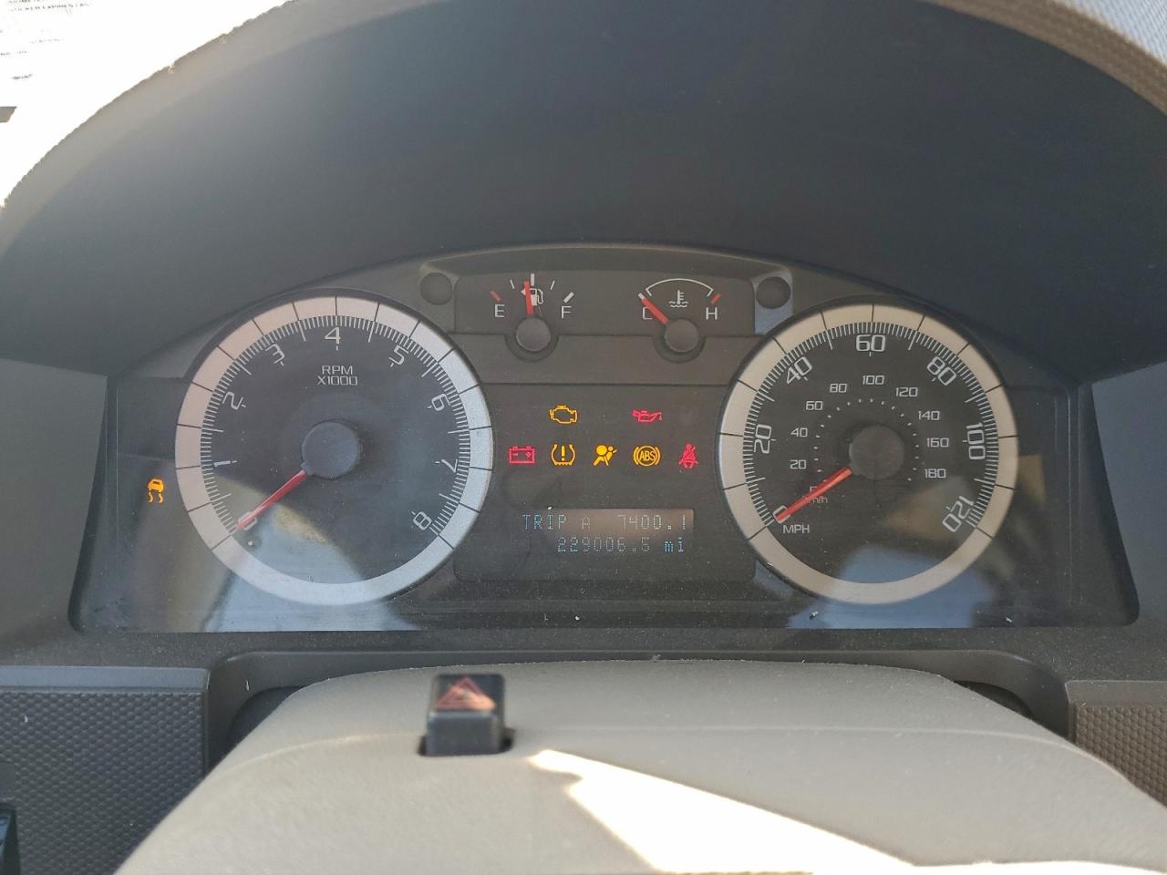 2008 FORD ESCAPE XLT photo 9