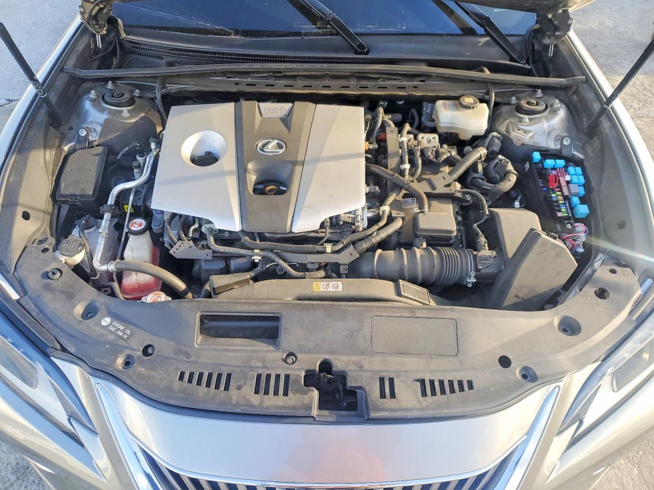 2020 LEXUS ES 300H photo 11