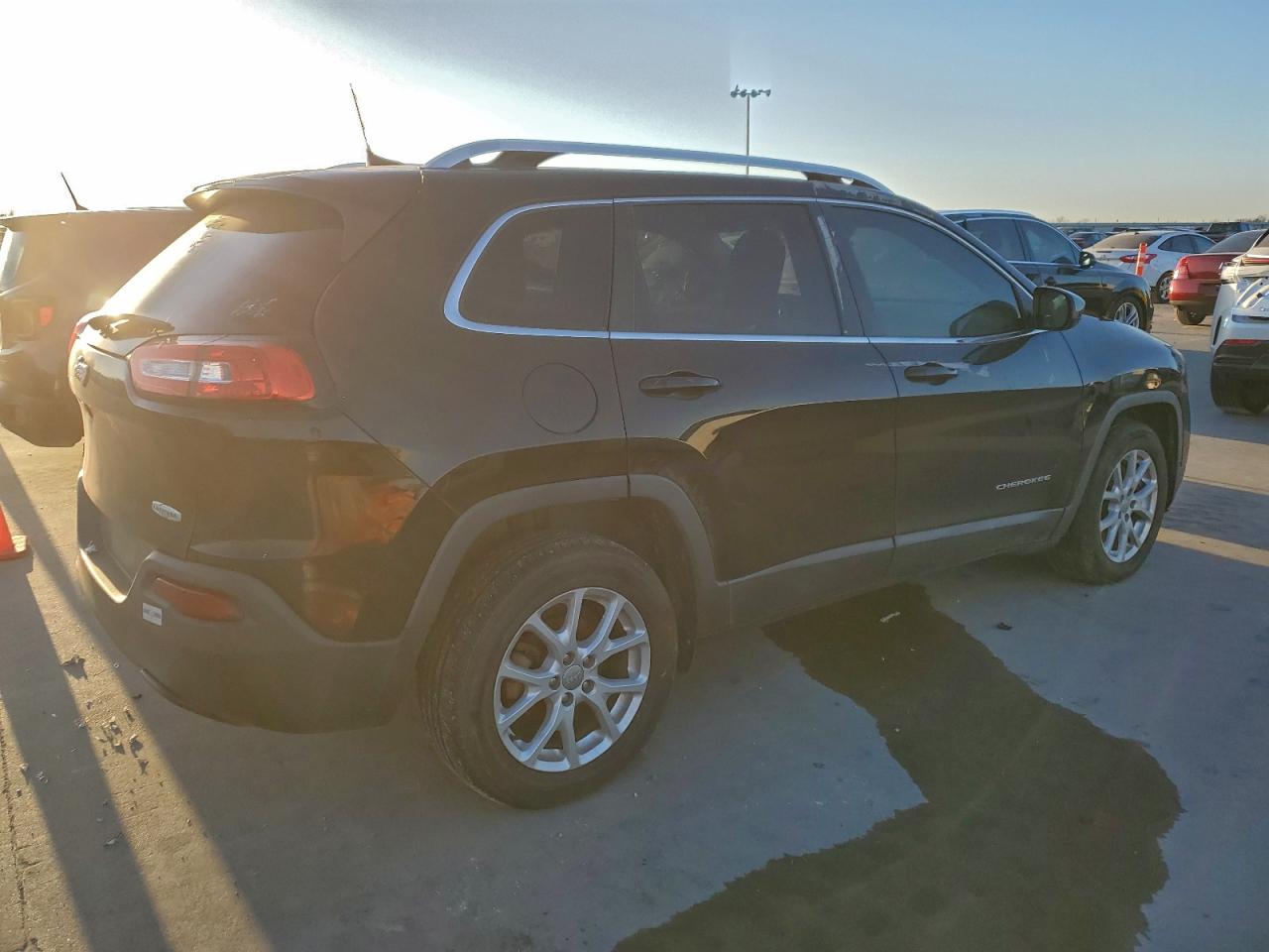 2017 JEEP CHEROKEE LATITUDE photo 3