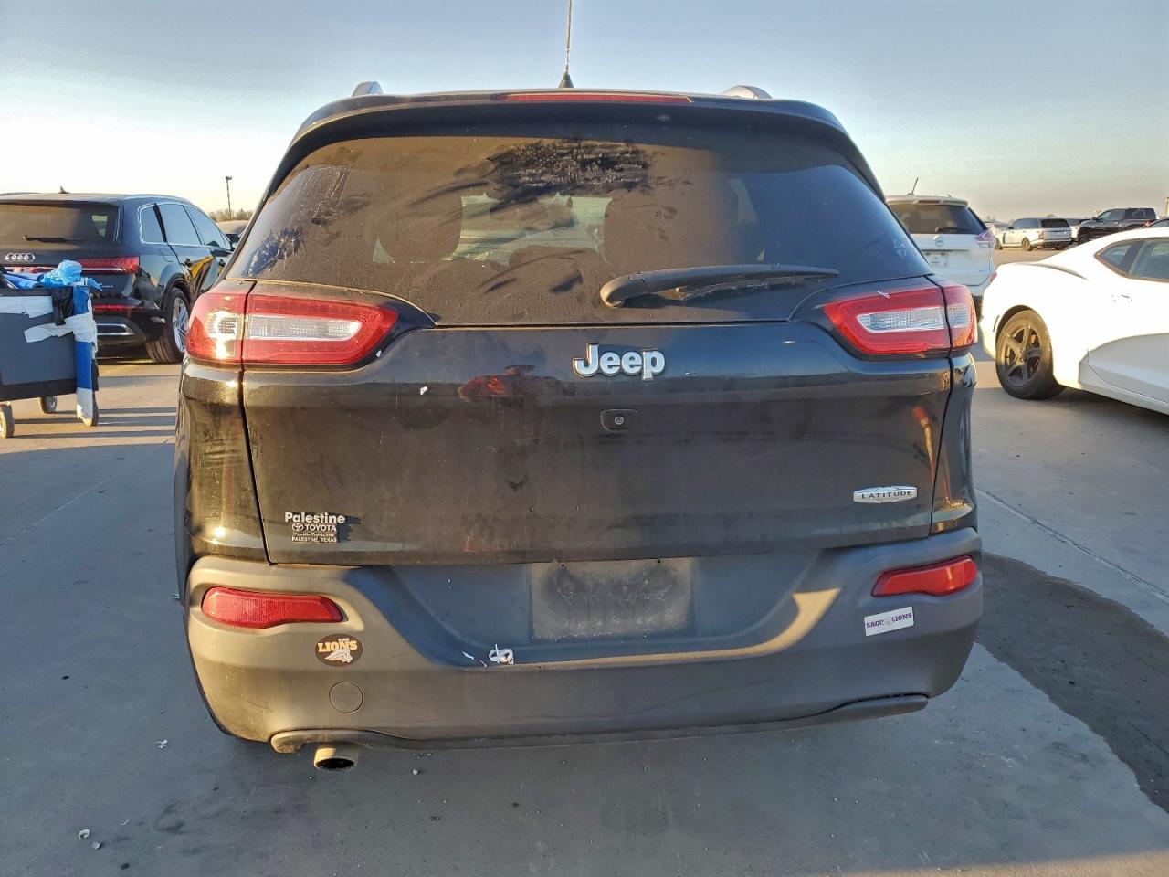 2017 JEEP CHEROKEE LATITUDE photo 6