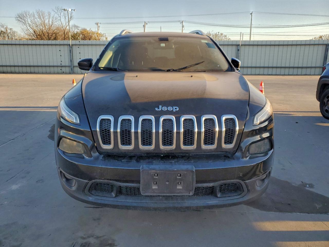 2017 JEEP CHEROKEE LATITUDE photo 5