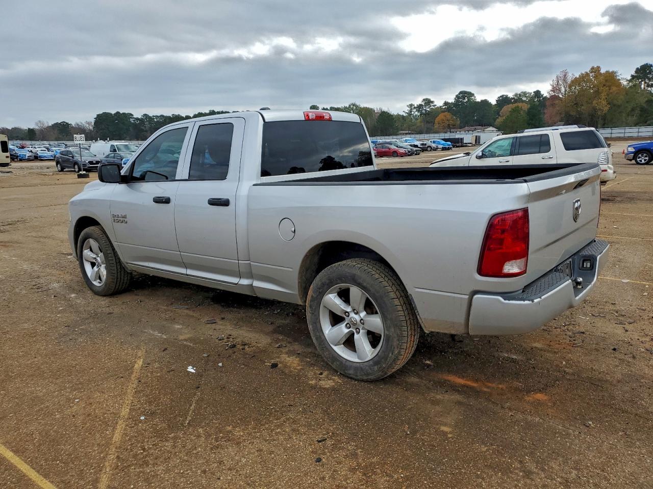 2015 RAM 1500 ST photo 2