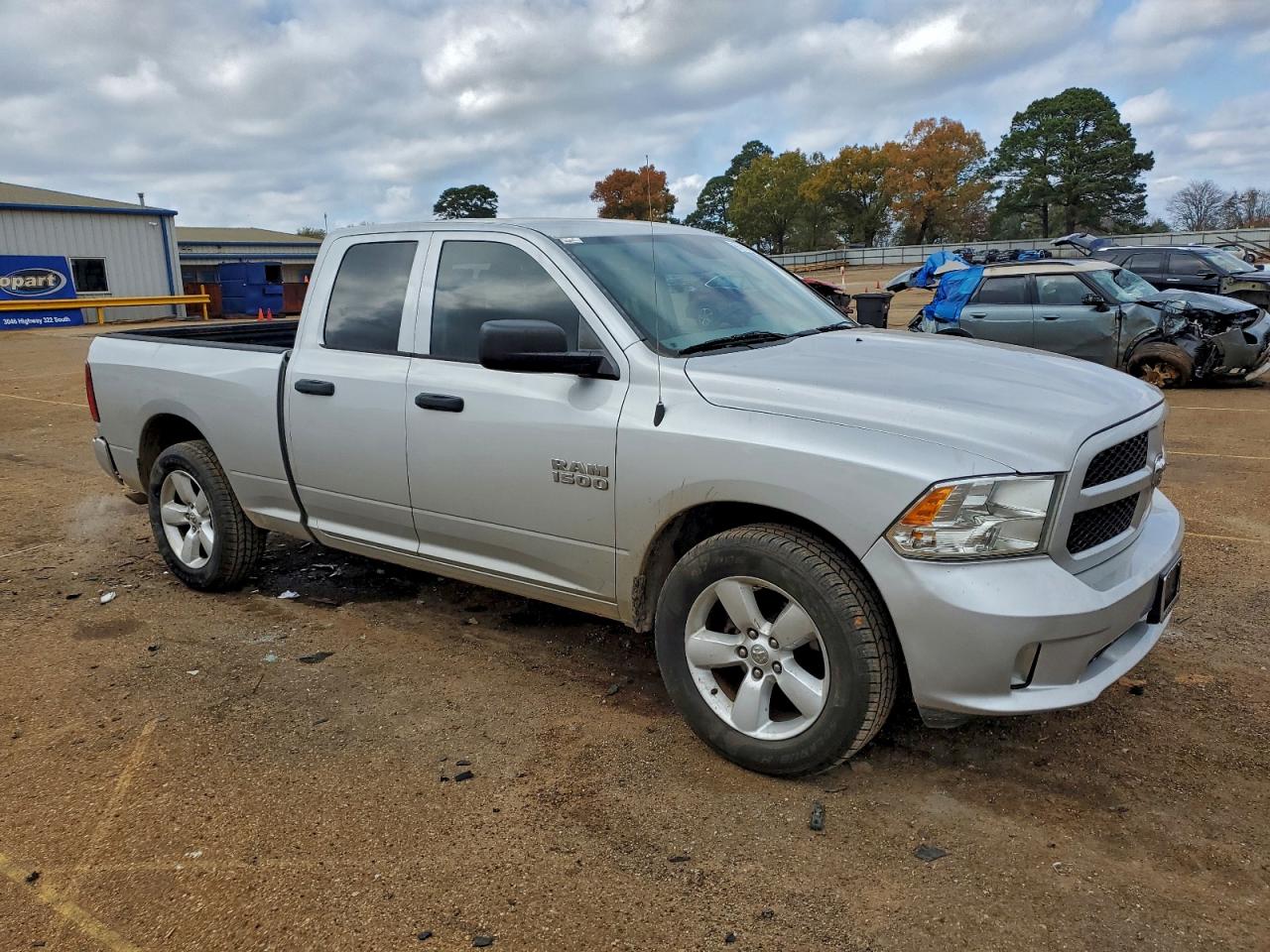 2015 RAM 1500 ST photo 4