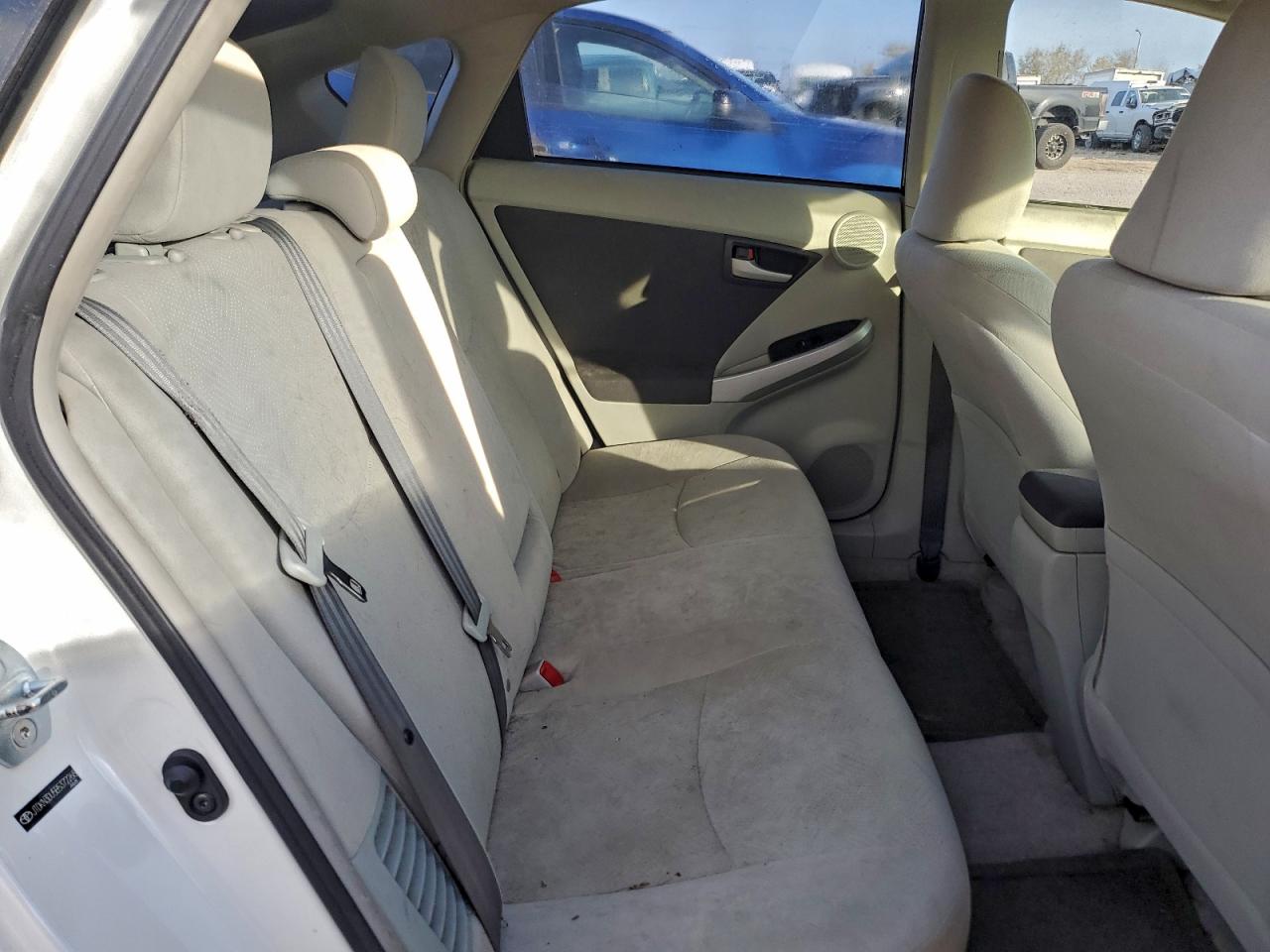 2011 TOYOTA PRIUS photo 10