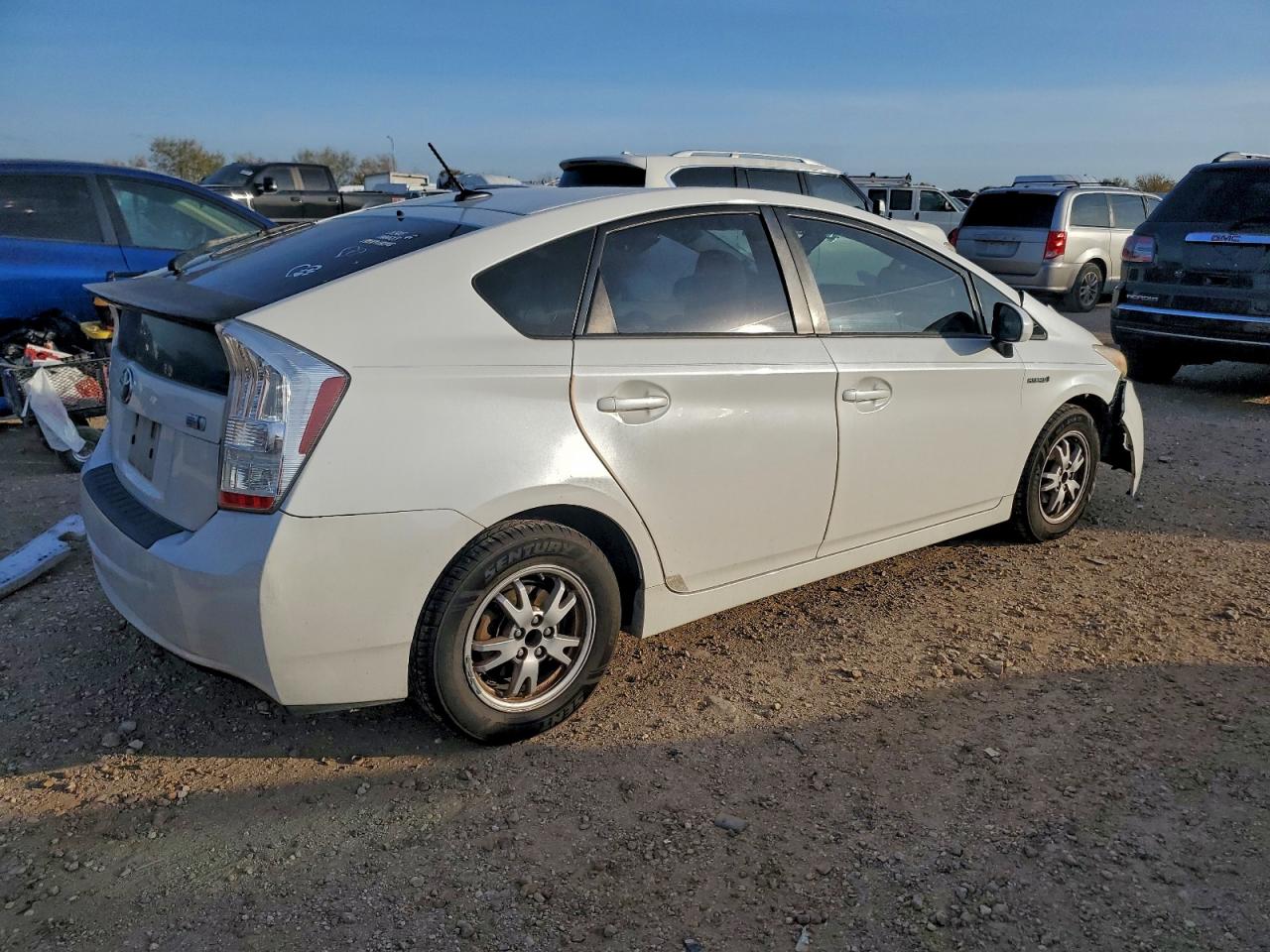 2011 TOYOTA PRIUS photo 3
