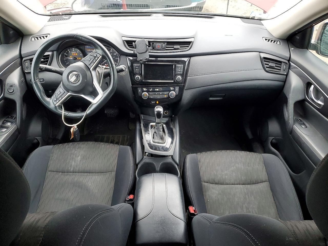 2018 NISSAN ROGUE S photo 8