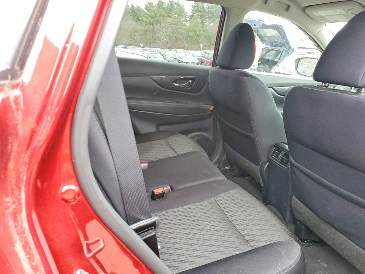 2018 NISSAN ROGUE S photo 11