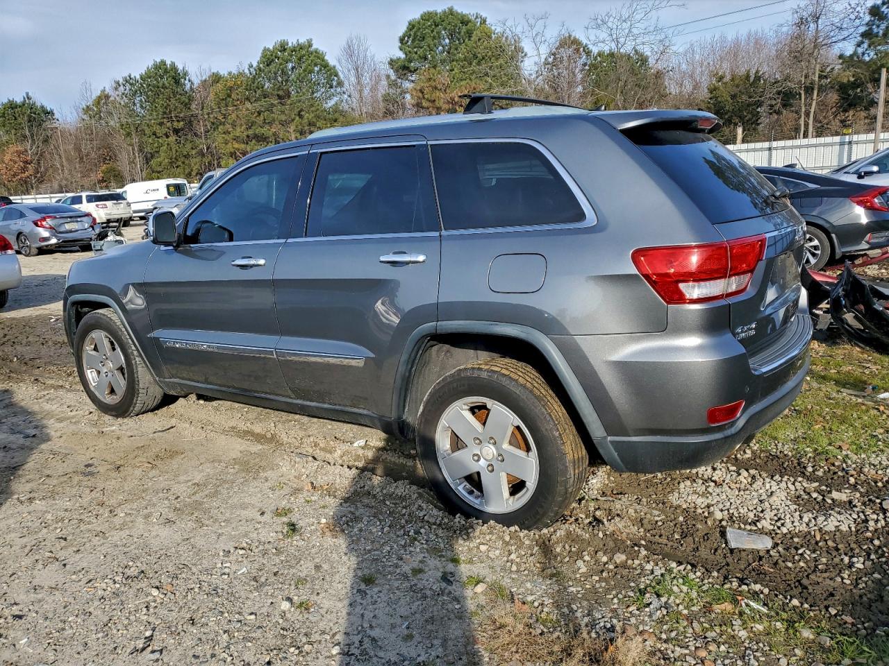 2012 JEEP GRAND CHEROKEE LIMITED photo 3