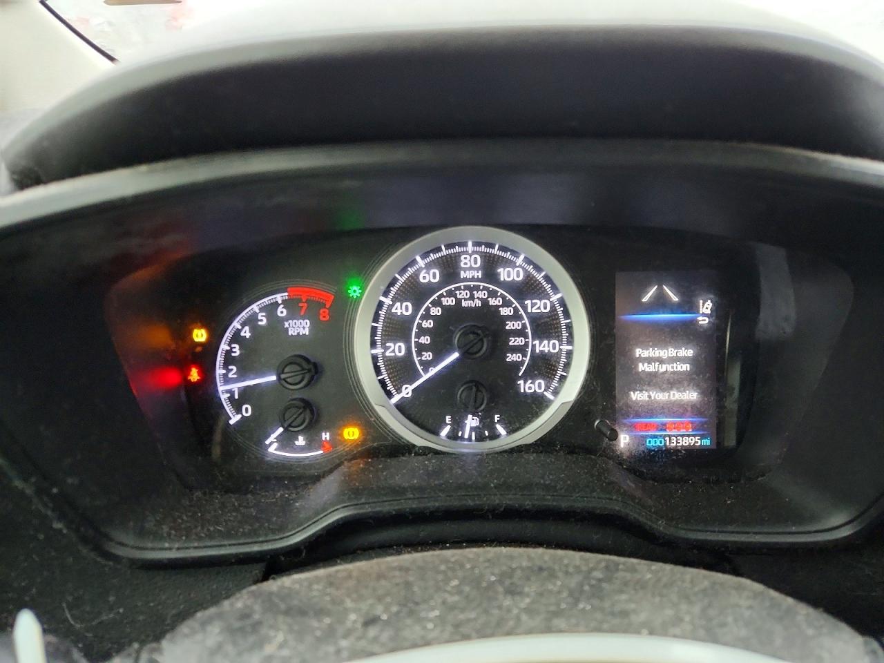 2020 TOYOTA COROLLA LE photo 9