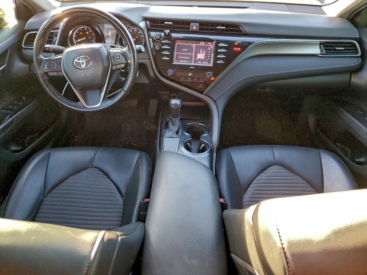 2020 TOYOTA CAMRY SE photo 22