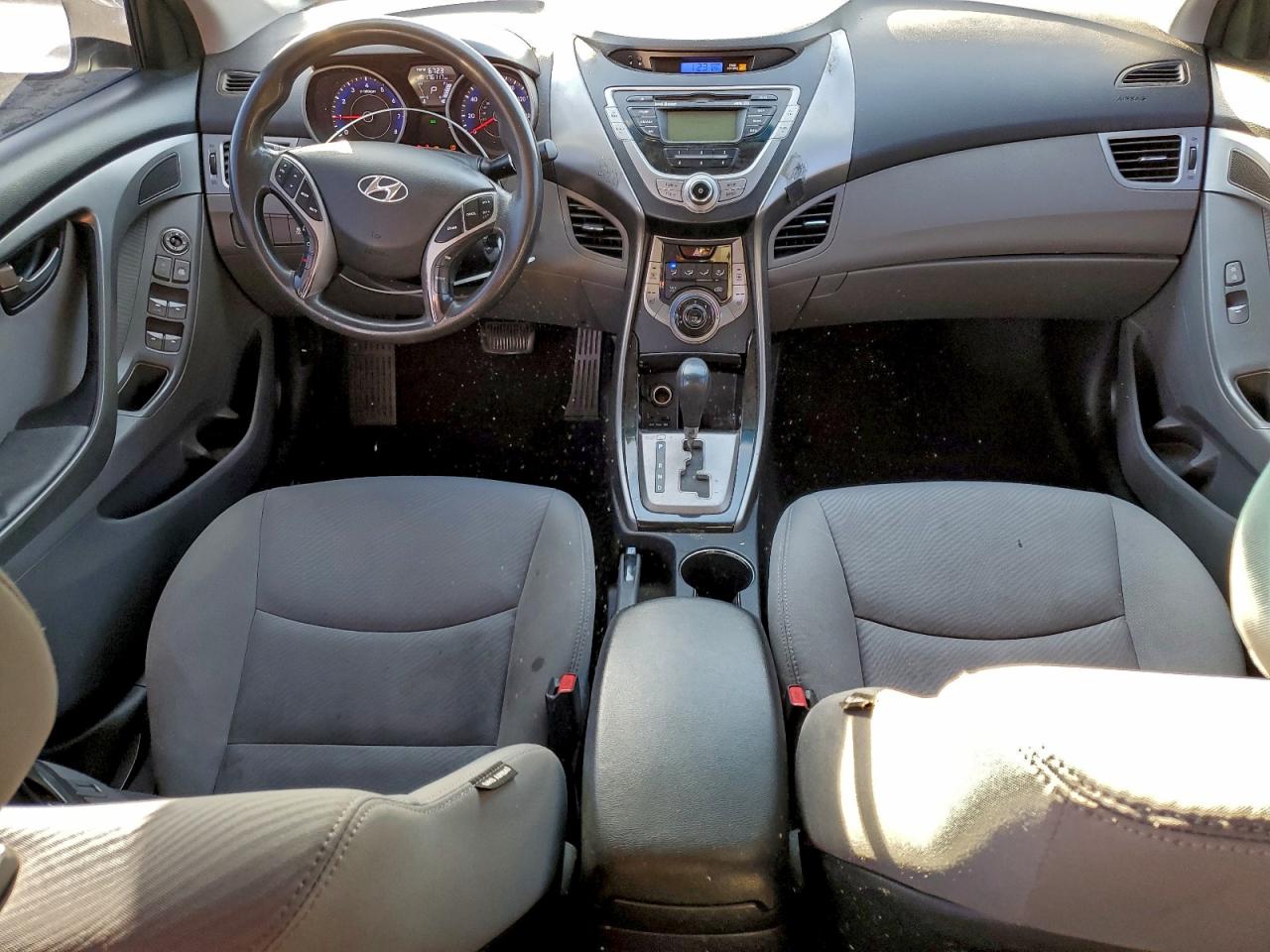 2013 HYUNDAI ELANTRA GLS photo 15