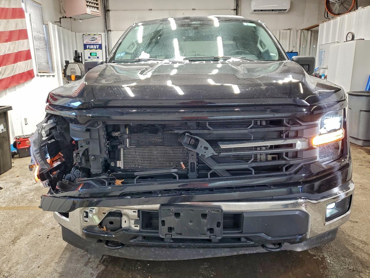 2024 FORD F150 XLT photo 9