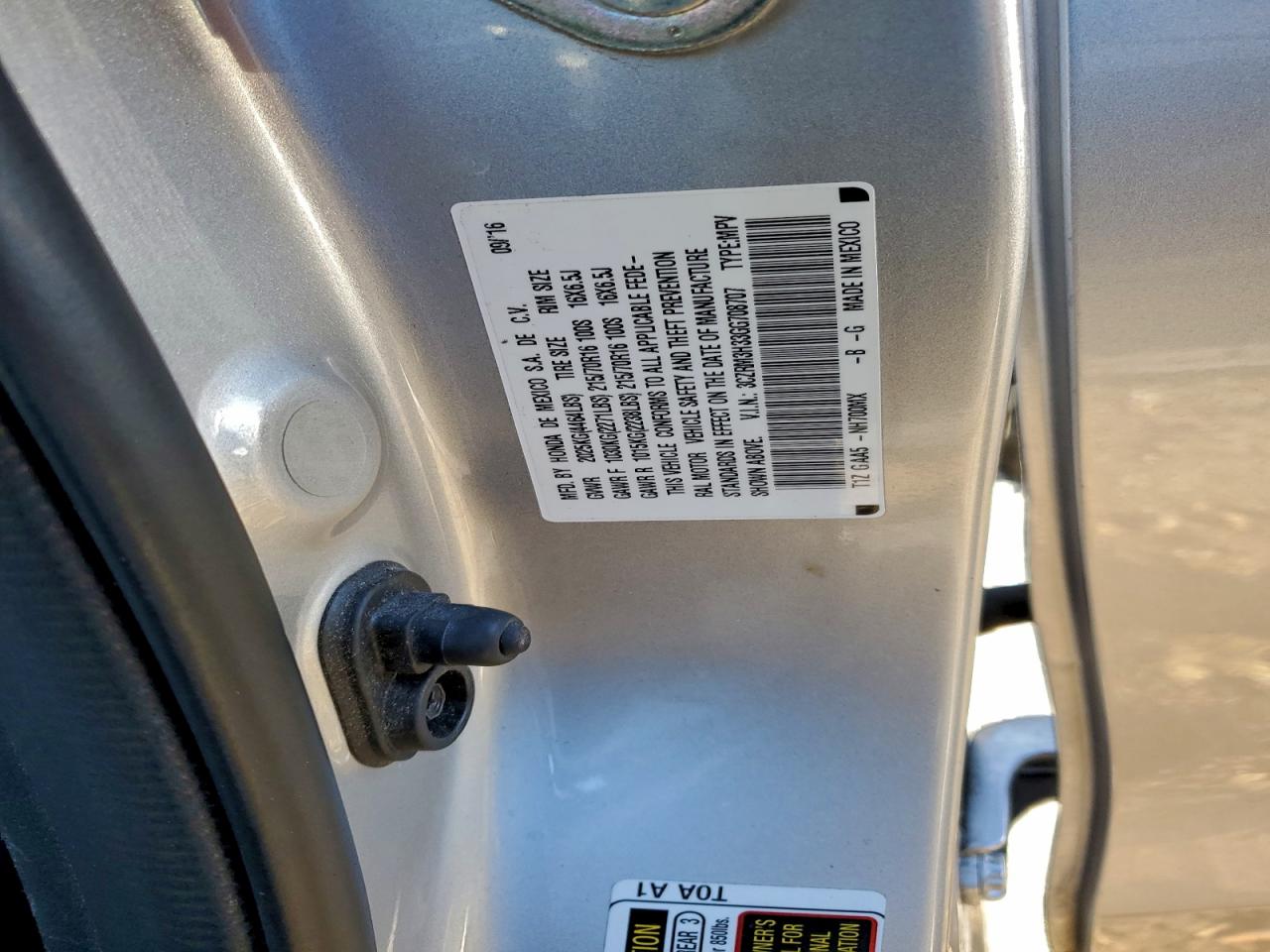 2016 HONDA CR-V LX photo 25