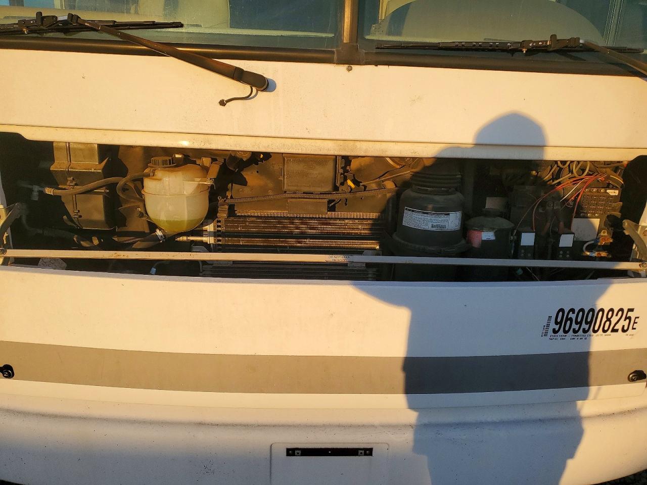 2002 FLEETWOOD FLAIR RECREATIONAL VEHICLE photo 7