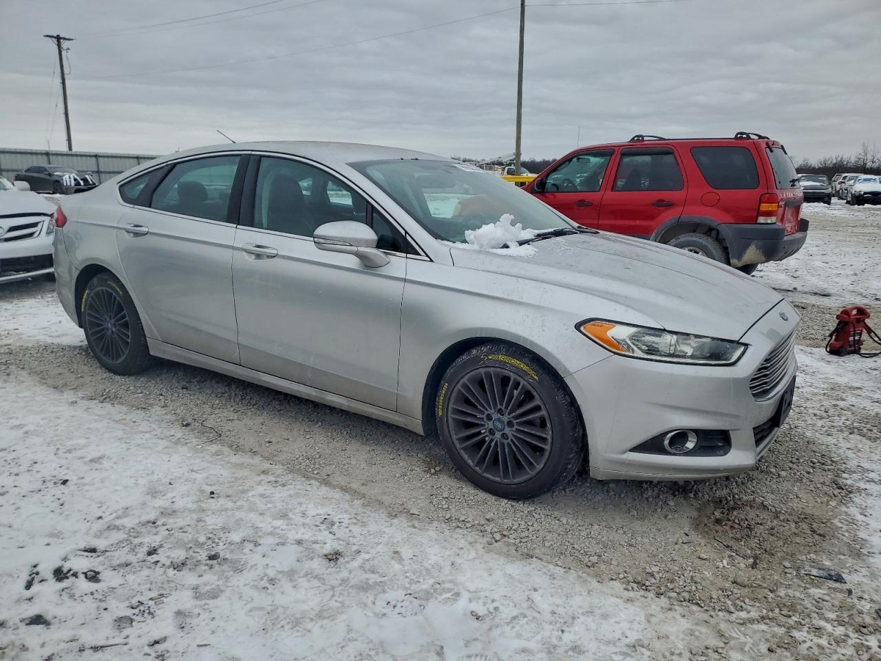 2013 FORD FUSION SE photo 4
