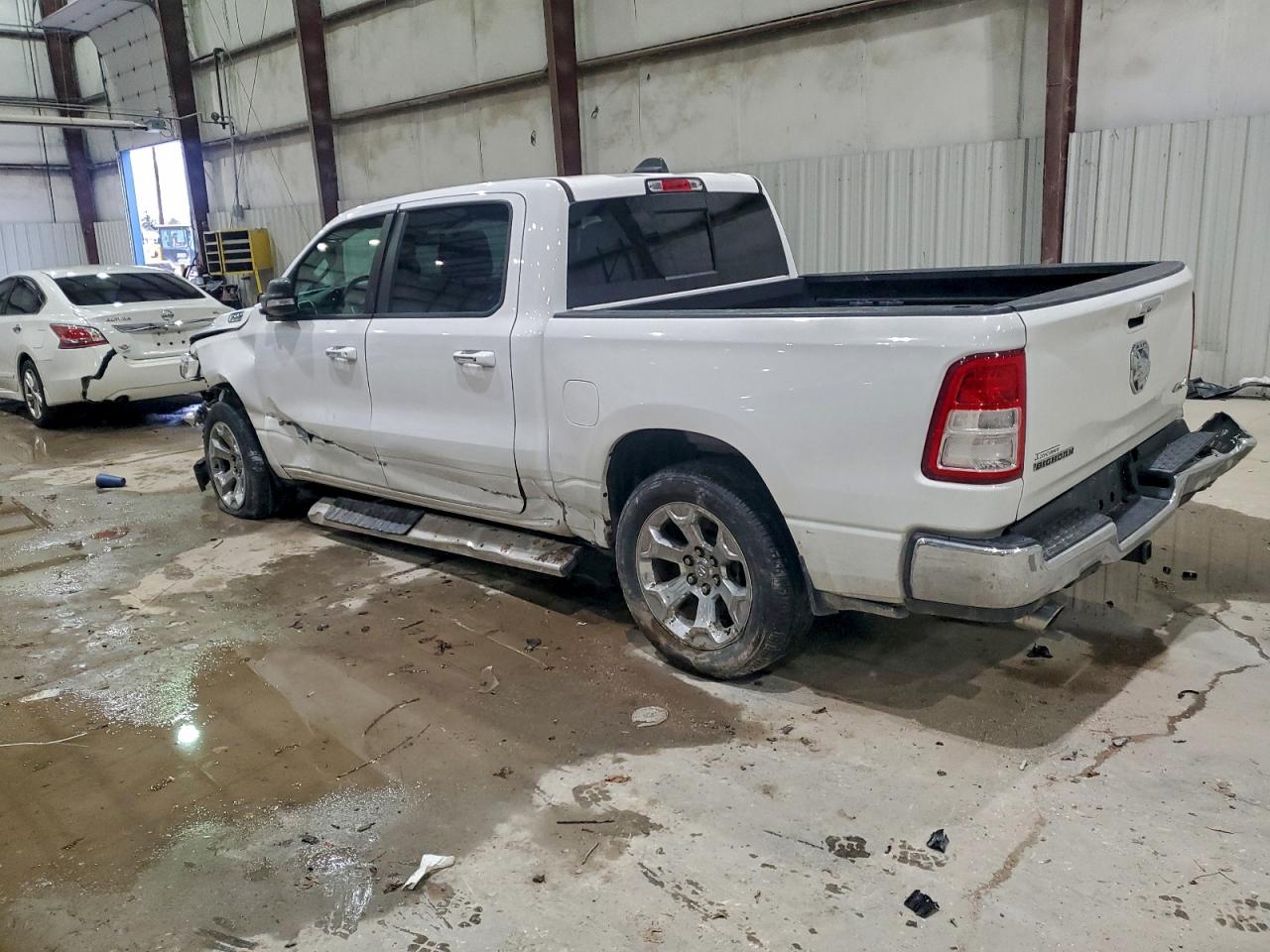 2019 RAM 1500 BIG HORN/LONE STAR photo 2