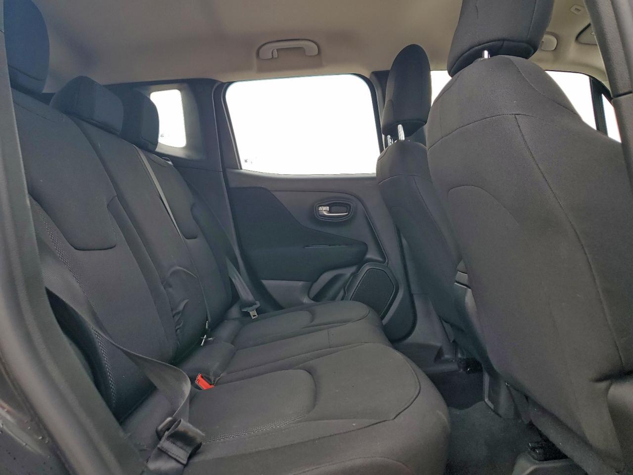 2020 JEEP RENEGADE SPORT photo 10