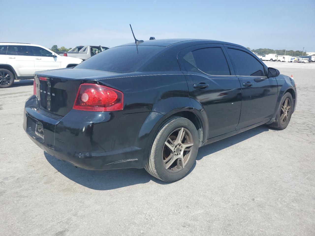 2014 DODGE AVENGER SE photo 3