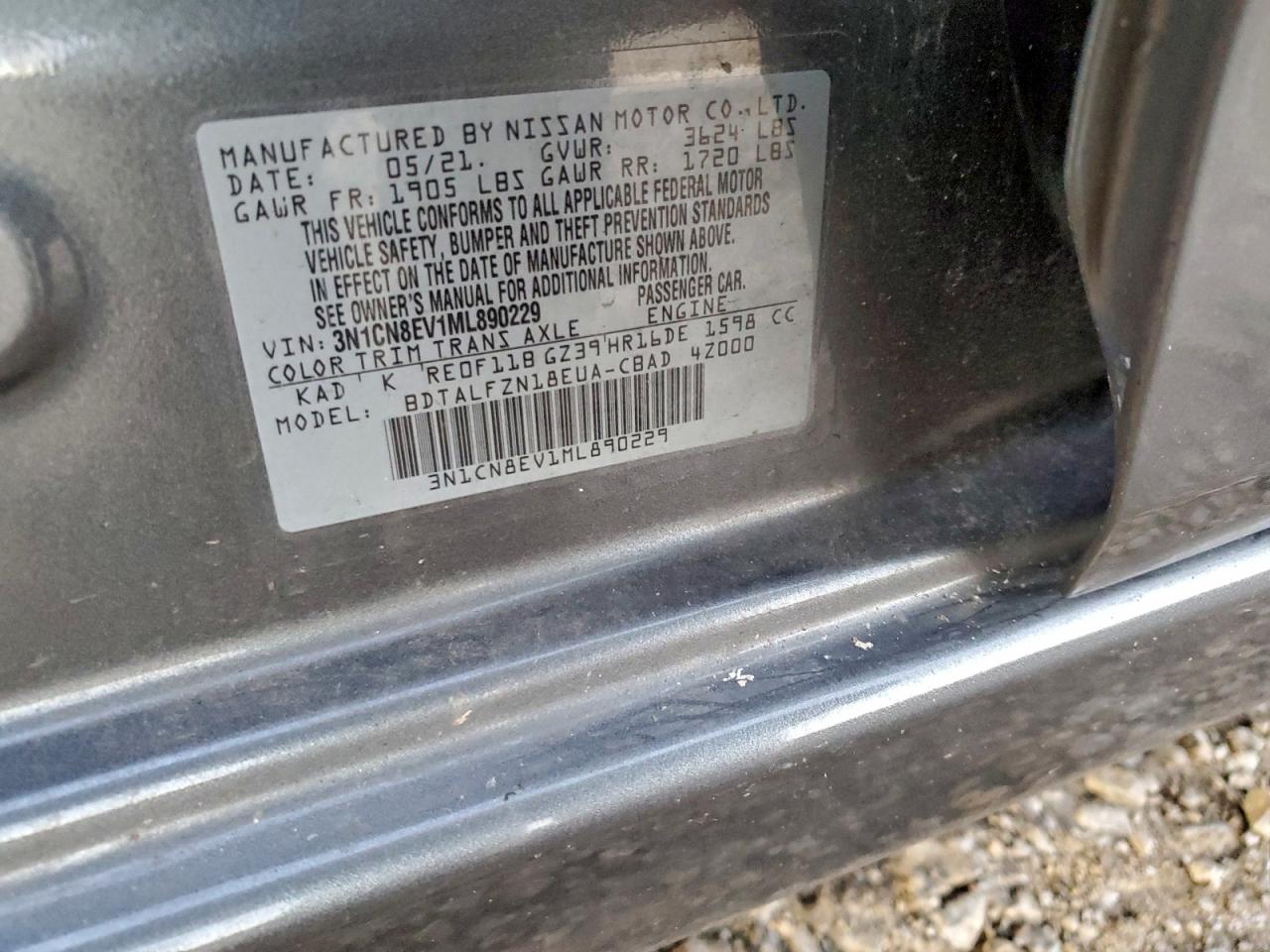 2021 NISSAN VERSA SV photo 12