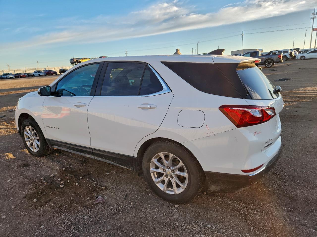 2019 CHEVROLET EQUINOX LT photo 3