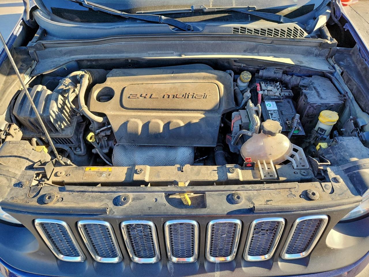 2017 JEEP RENEGADE SPORT photo 11