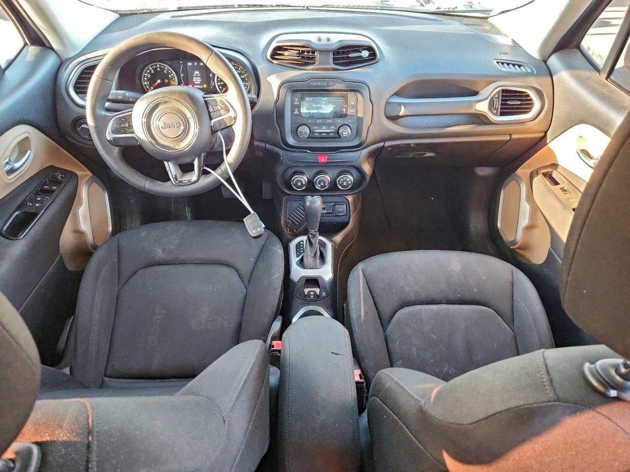 2017 JEEP RENEGADE SPORT photo 8