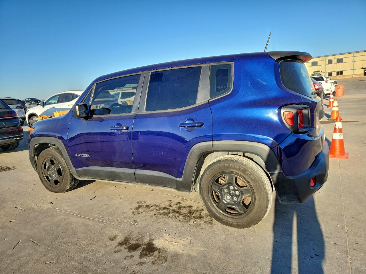 2017 JEEP RENEGADE SPORT photo 2
