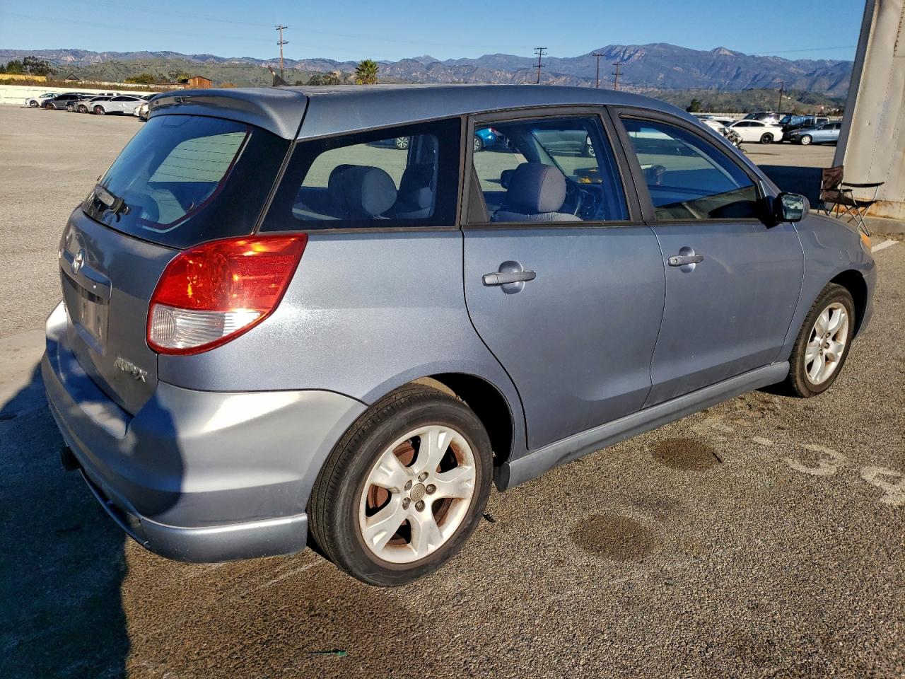 2004 TOYOTA COROLLA MATRIX XR photo 5