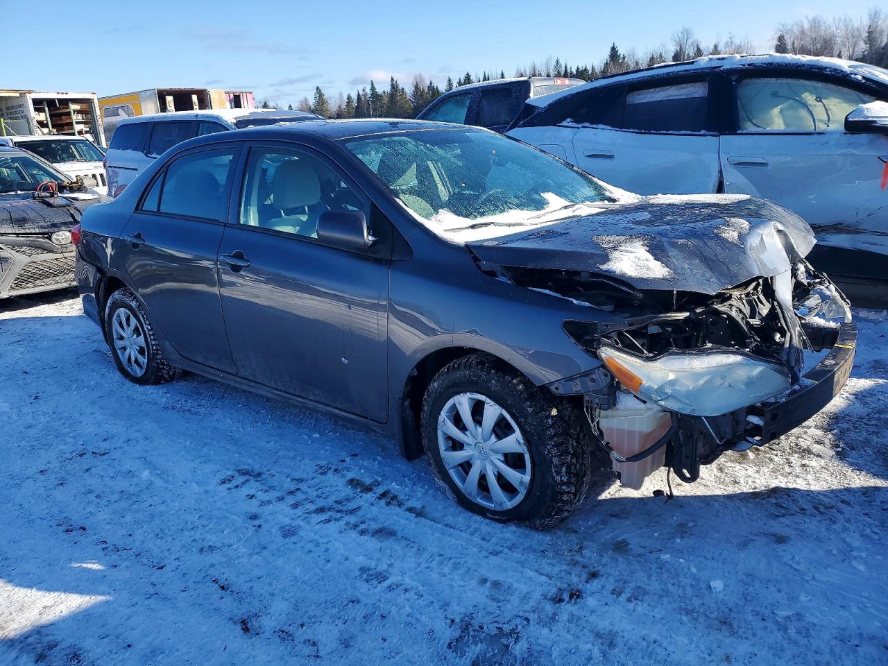 2013 TOYOTA COROLLA BASE photo 4