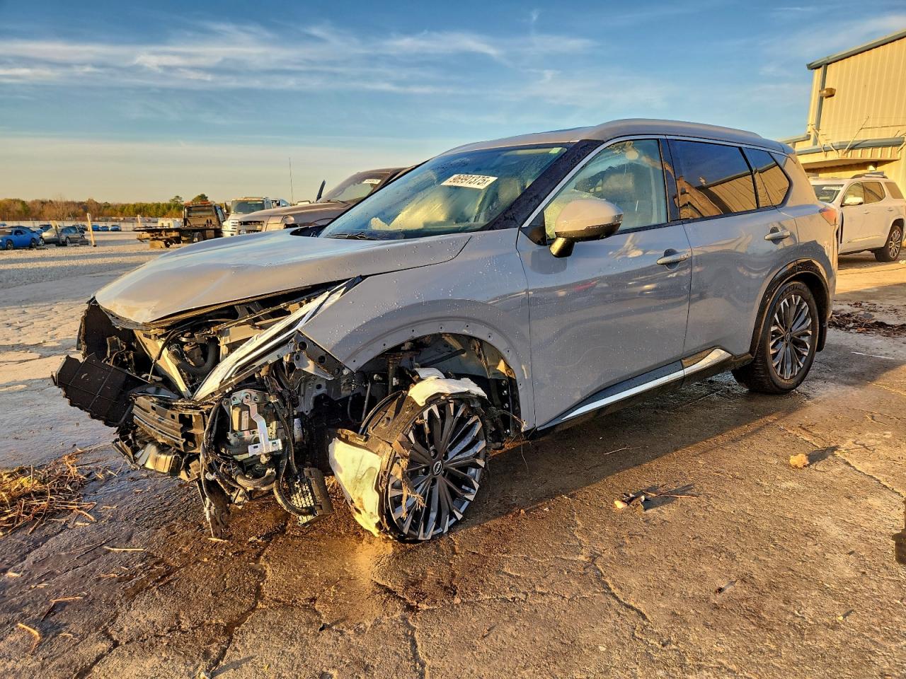 2025 NISSAN ROGUE