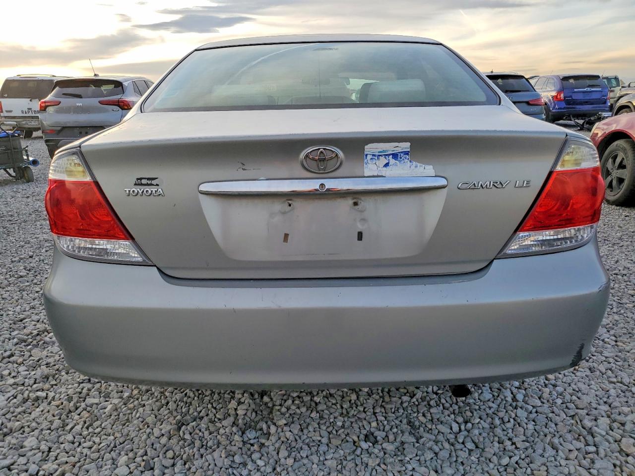 2005 TOYOTA CAMRY LE photo 6