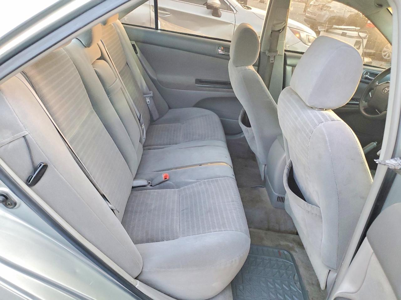 2005 TOYOTA CAMRY LE photo 10