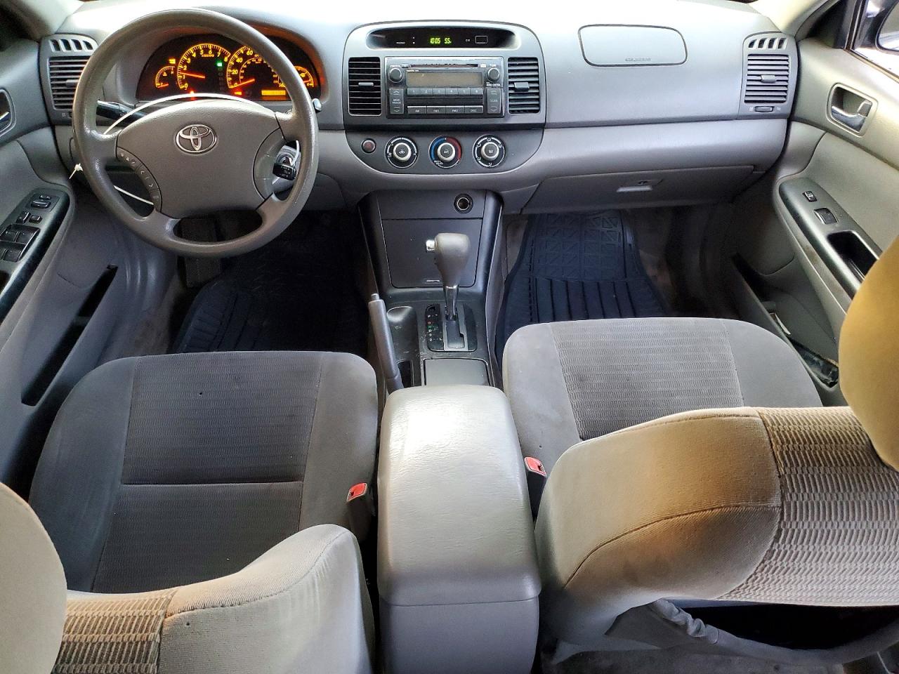 2005 TOYOTA CAMRY LE photo 8