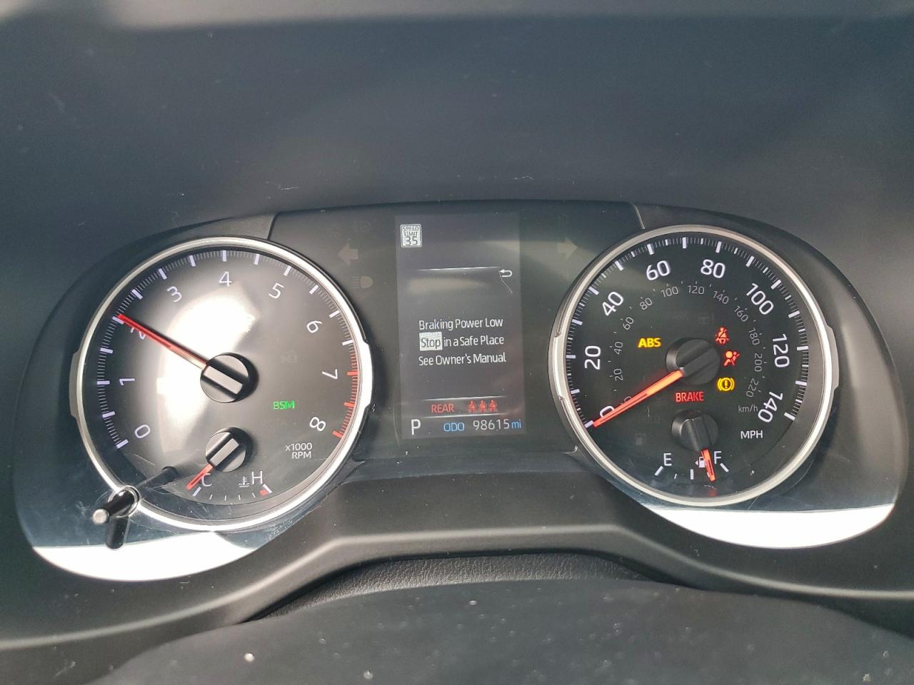 2022 TOYOTA RAV4 XLE photo 25